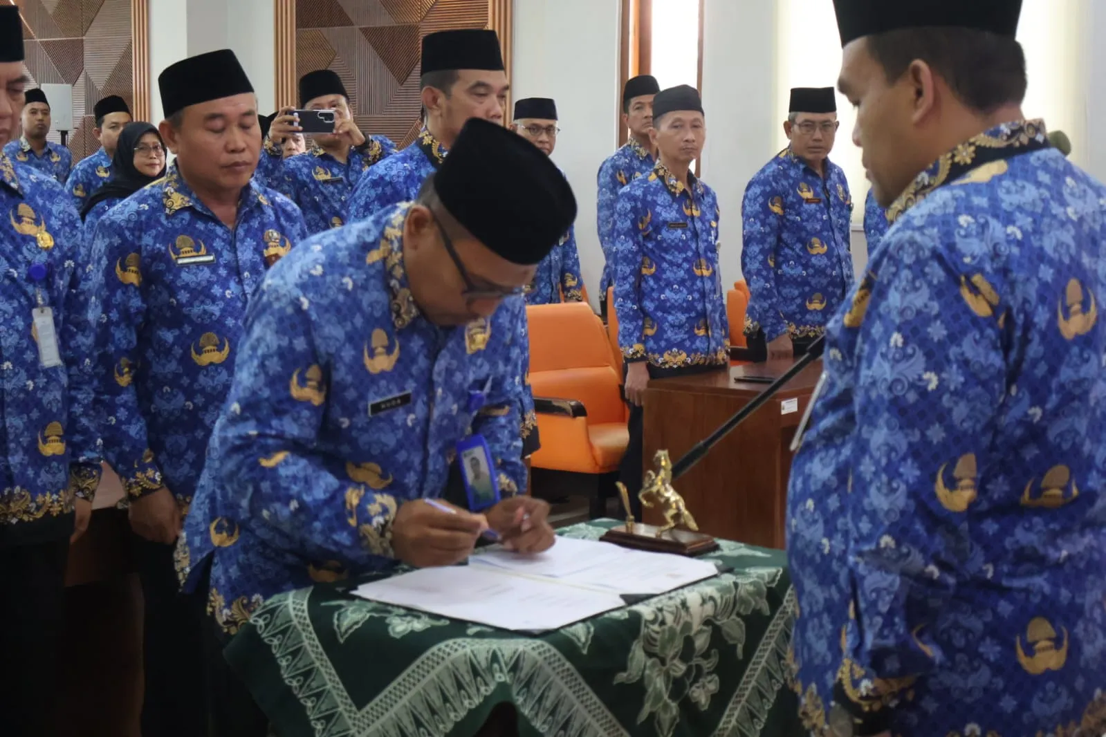 Bupati Arief Rohman Lantik 4 Pejabat Pimpinan Tinggi Pratama Blora, Infrastruktur dan Inovasi Pelayanan Jadi Sorotan Utama