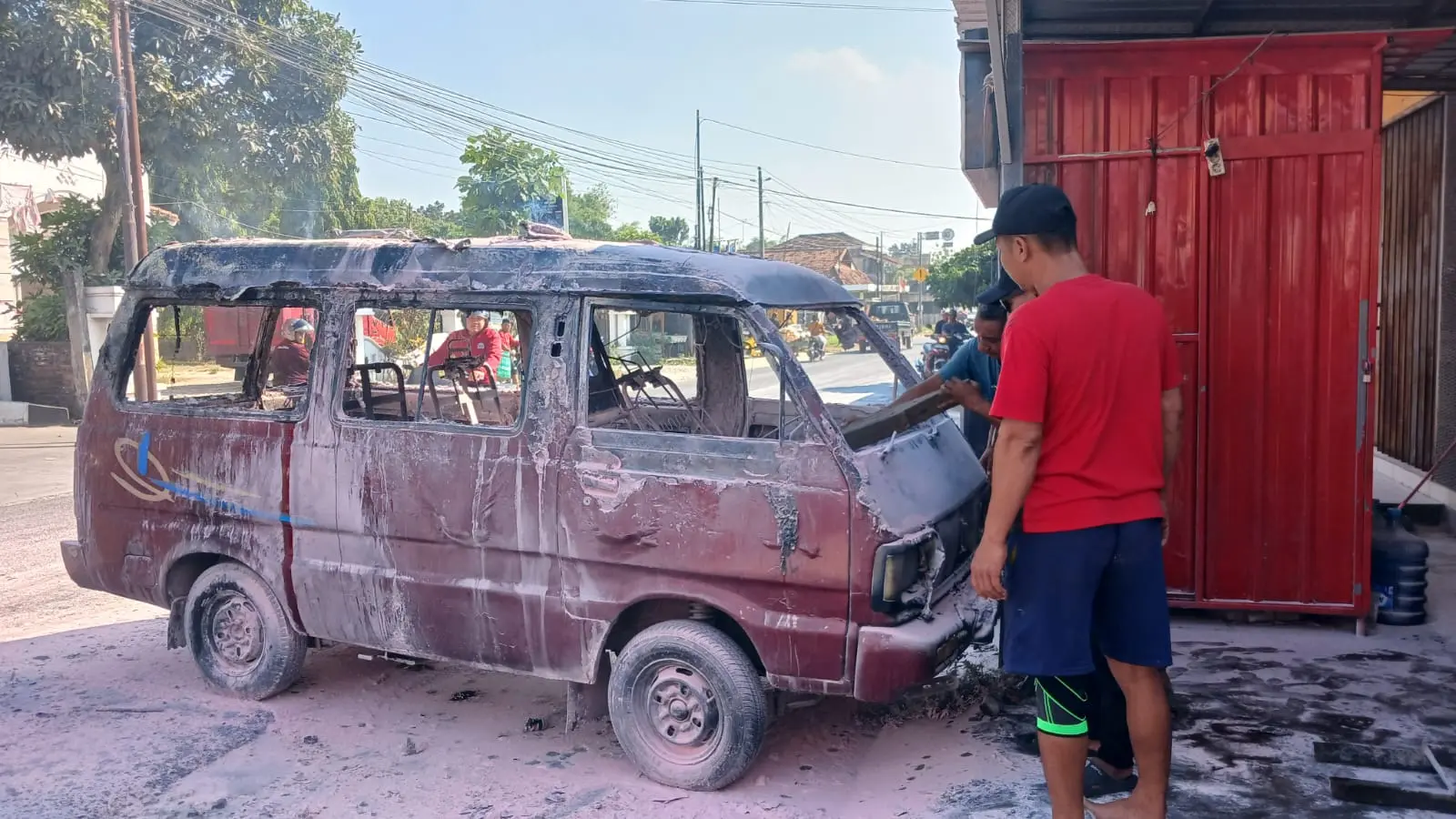 Mobil di Pati Kebakaran Usai Isi Pertalite