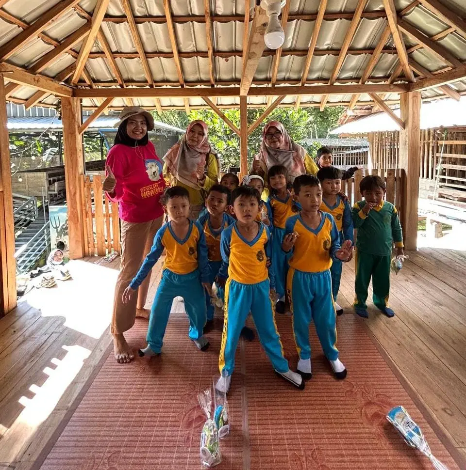 Peternakan di Winong Sajikan Edukasi untuk Anak Sekolah, Siswa TK Bisa Beri Makan dan Minum Susu Kambing