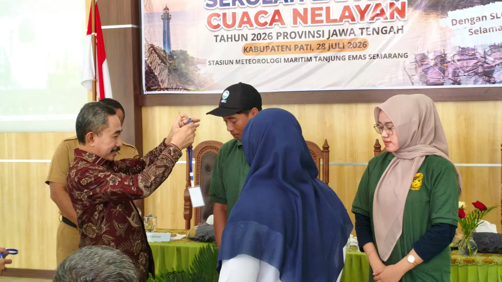 Haryanto Minta Nelayan Tinggalkan Ilmu Titen, Manfaatkan Teknologi BMKG agar Selamat Melaut